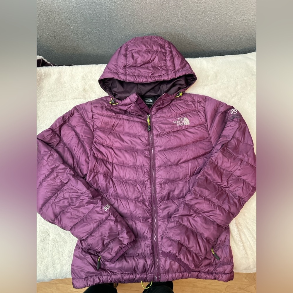 The North Face Women's Purple Hooded Puffer Jacket
